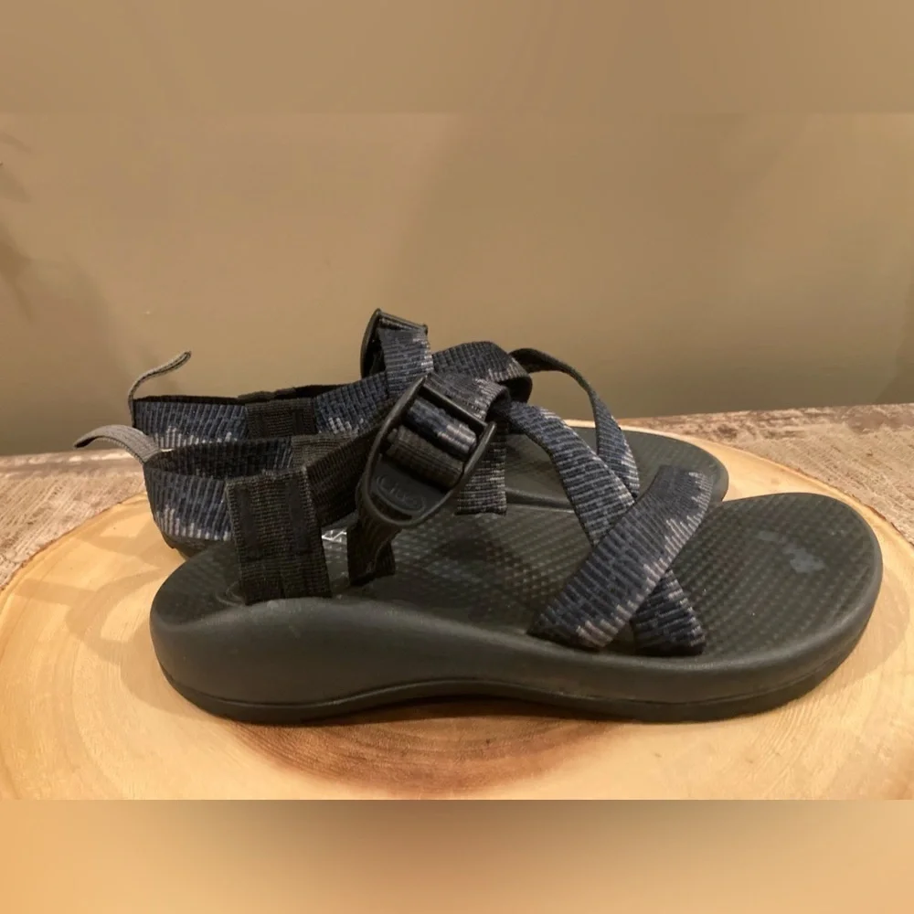 Chaco Kids EcoTread sport Black‎ & Gray Sandals Size 4